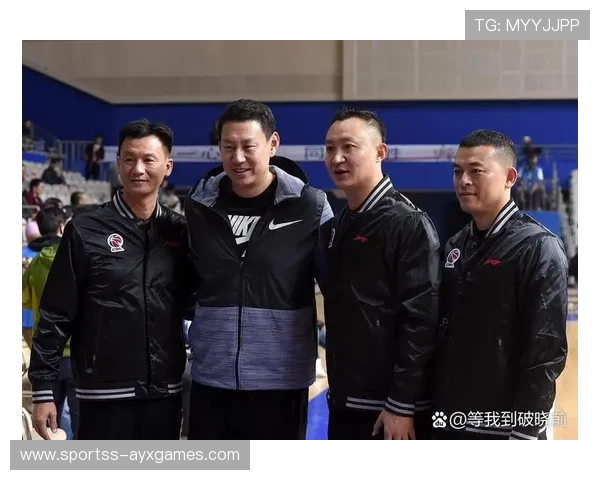 退役教练被聘为国家队顾问分享经验，教练退役叫什么